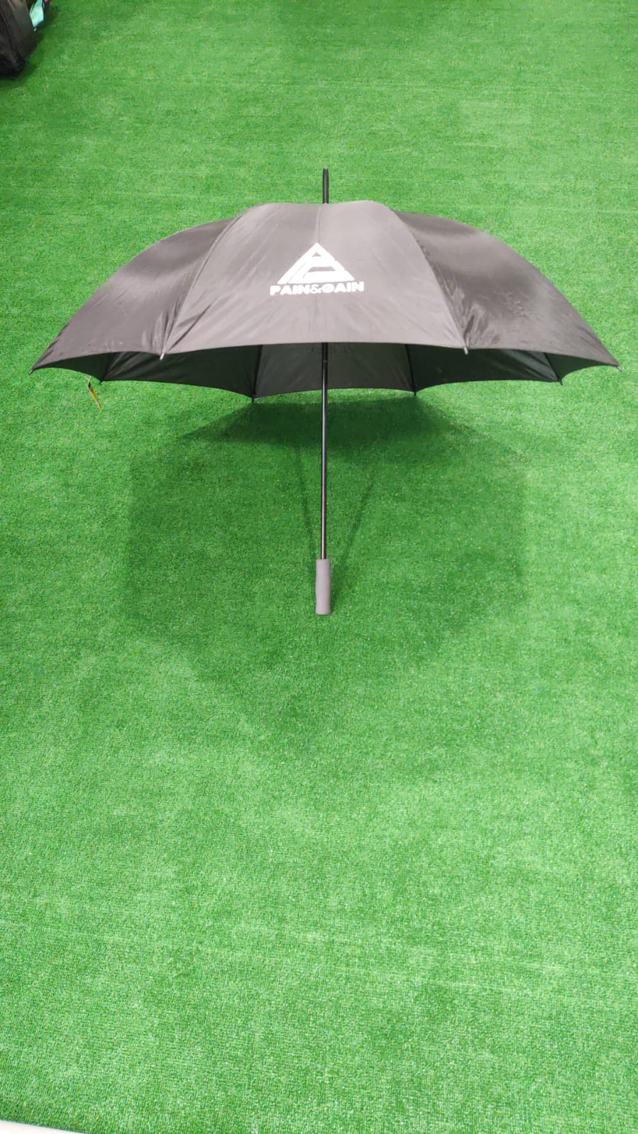 Large Shade Umbrella vlack